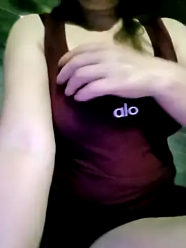 Surrilove online show from March 2026 04:50:01 AM