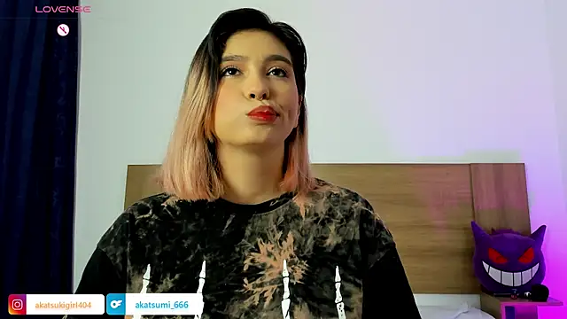 Akatsumi  online show from September 2025 10:36:01 PM