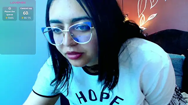 Mia  Scott   online show from October 2025 07:35:02 PM