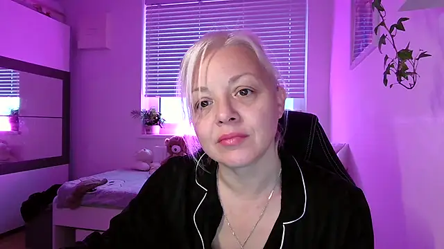 Snapshot of Linsy_Kim chatting on November 2025 06:48:01 AM Linsy Kim online show from November 2025 06:48:01 AM