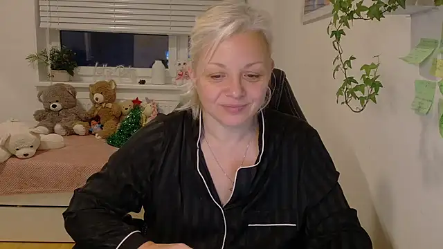 Snapshot of Linsy_Kim chatting on January 2026 06:06:01 AM Linsy Kim online show from January 2026 06:06:01 AM