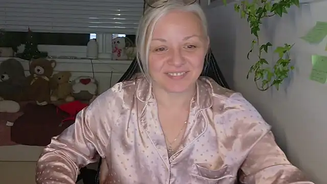 Snapshot of Linsy_Kim chatting on February 2026 10:26:01 PM Linsy Kim online show from February 2026 10:26:01 PM