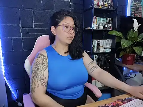 Snapshot of Sweet_yamii chatting on November 2025 02:56:02 AM Sweet yamii online show from November 2025 02:56:02 AM