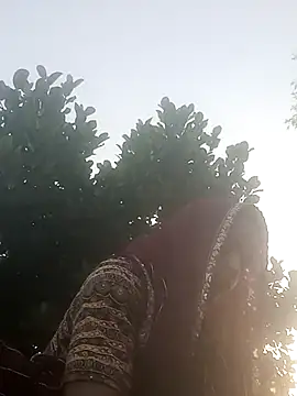 Sheema thakur online show from October 2025 01:03:02 AM