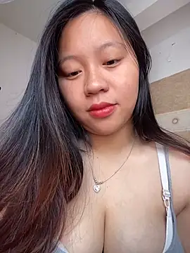 Snapshot of maianhcute chatting on September 2025 01:18:01 AM maianhcute online show from September 2025 01:18:01 AM