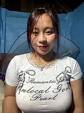 maianhcute online show from December 2025 01:28:01 PM