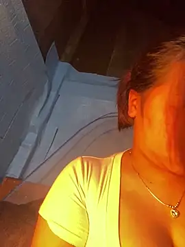 maianhcute online show from February 2026 11:52:01 PM