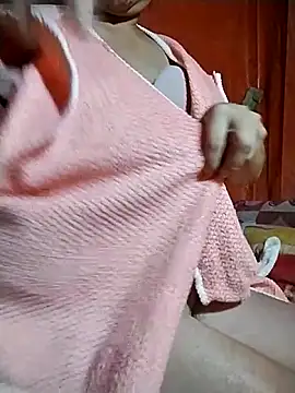 venu00 online show from November 2025 12:30:01 PM