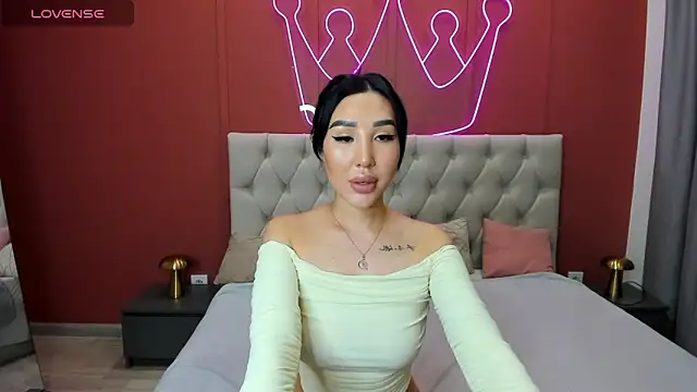 Jennifer Munoz online show from November 2025 08:27:01 AM