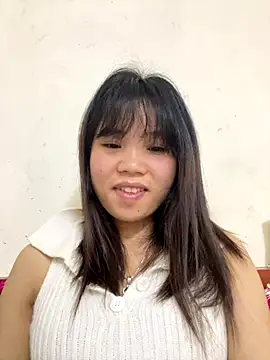 Ngoc-bbi online show from November 2025 04:49:01 PM