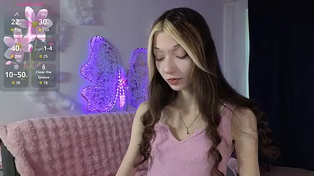 KiraGlam online show from September 2025 10:42:02 AM