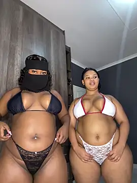 Snapshot of Ebony_Warlock_ chatting on February 2026 12:26:01 PM Ebony Warlock online show from February 2026 12:26:01 PM