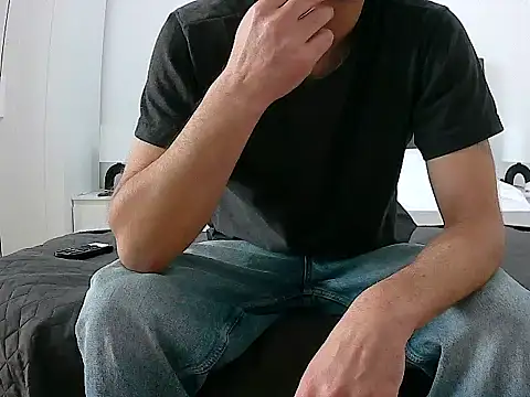 InnocentHub753 online show from February 2026 11:04:02 AM