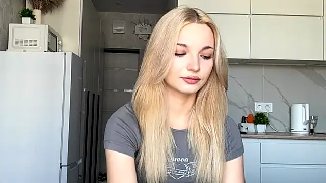 MycuteMolly online show from October 2025 08:20:01 AM
