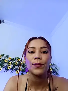 dulcelatin21 online show from October 2025 01:13:02 AM