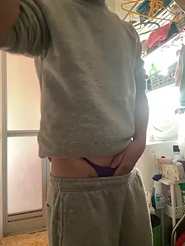 Snapshot of REIJI0323 chatting on February 2026 11:47:02 PM REIJI0323 online show from February 2026 11:47:02 PM