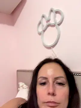 nightingale27 online show from November 2025 10:13:02 PM