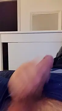 Snapshot of NewJoiner chatting on September 2025 08:12:02 PM NewJoiner online show from September 2025 08:12:02 PM