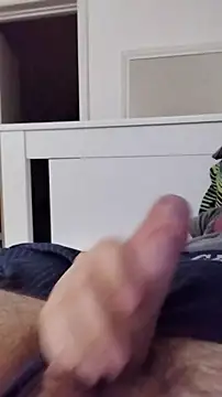 Snapshot of NewJoiner chatting on November 2025 06:18:02 PM NewJoiner online show from November 2025 06:18:02 PM