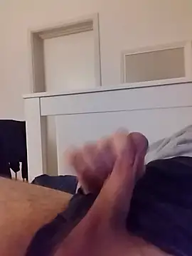 NewJoiner online show from February 2026 06:37:01 PM