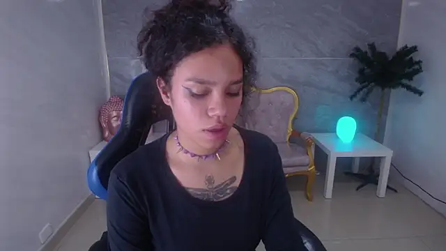 Canela s1 online show from September 2025 01:40:01 AM