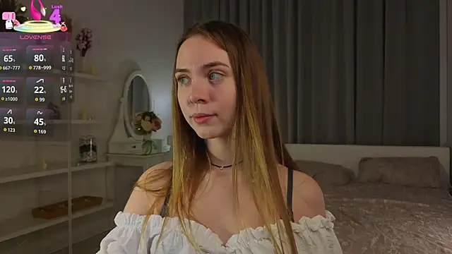 Snapshot of CarollSmithh chatting on October 2025 08:42:02 PM CarollSmithh online show from October 2025 08:42:02 PM