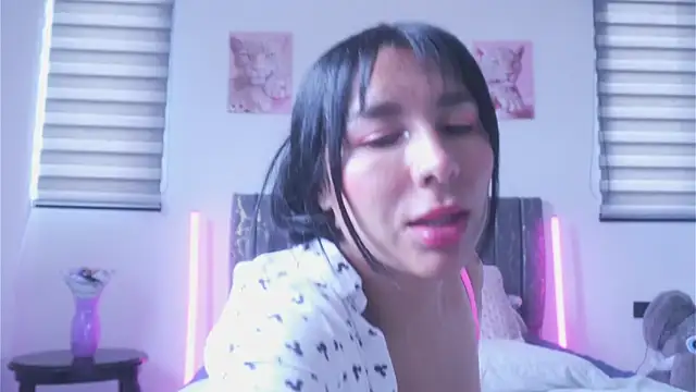 greciadom555 online show from February 2026 08:15:01 PM