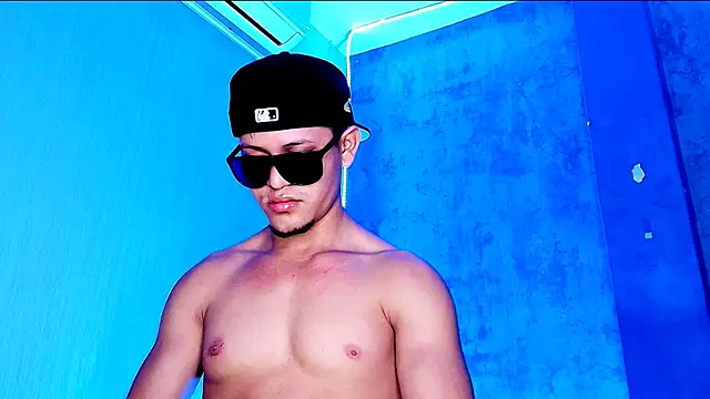 Snapshot of Manuel_FPG chatting on February 2026 02:15:02 PM Manuel FPG online show from February 2026 02:15:02 PM