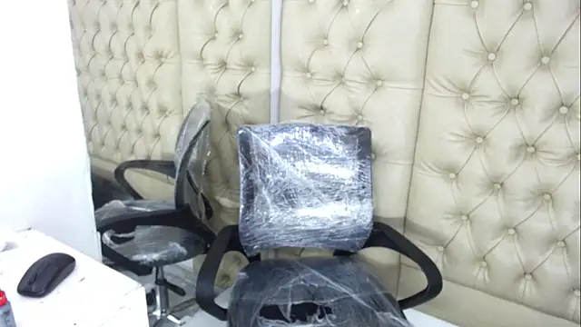 JessicaHott01 online show from November 2025 07:36:01 PM