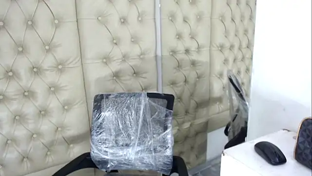 JessicaHott01 online show from February 2026 08:39:01 PM