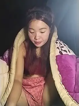 lylylove online show from December 2025 12:36:01 PM