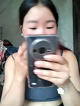 Snapshot of lylylove chatting on June 2026 01:29:01 AM lylylove online show from June 2026 01:29:01 AM