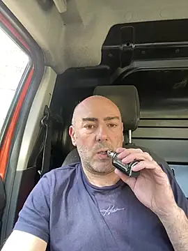 Richmcgee online show from April 2026 01:55:02 PM