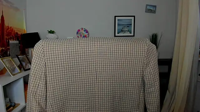 Velvet Jasmine online show from November 2025 07:32:01 AM