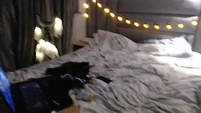 Snapshot of Liltightbabe chatting on October 2025 08:43:01 PM Liltightbabe online show from October 2025 08:43:01 PM