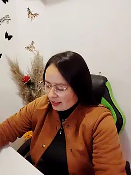 Snapshot of Daliz_Leon chatting on October 2025 01:22:01 AM Daliz Leon online show from October 2025 01:22:01 AM
