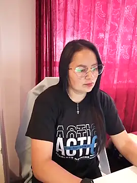 Daliz Leon online show from November 2025 07:45:02 PM