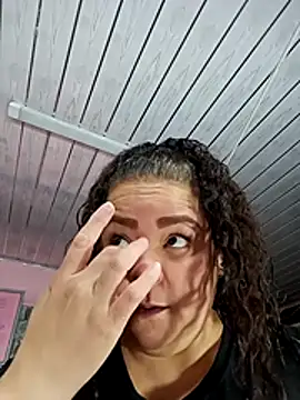 Miss Adriana01 online show from February 2026 12:33:01 PM