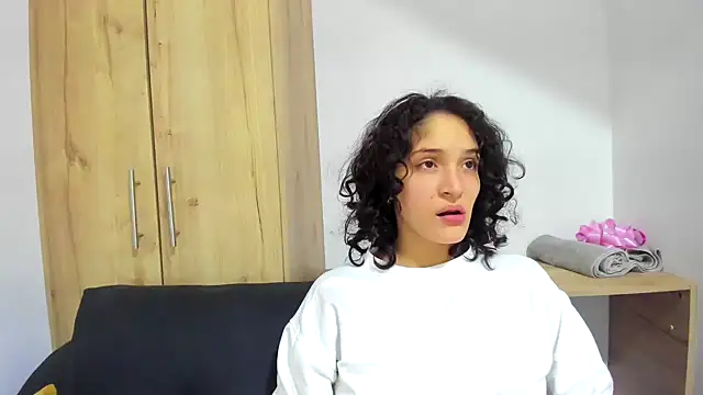 TeensNews18 online show from September 2025 11:04:02 PM