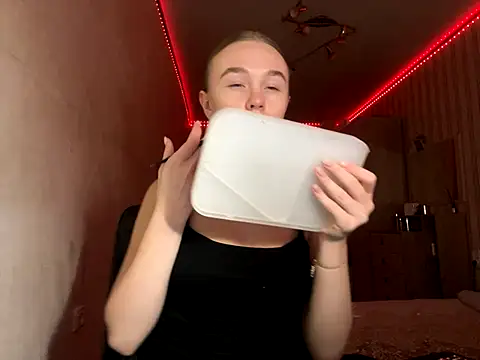 bellameow88 online show from October 2025 11:54:01 AM