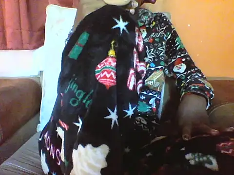 Moongodessy online show from February 2026 12:27:01 PM