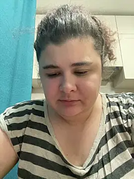 AliceCurlyX online show from February 2026 02:27:02 PM