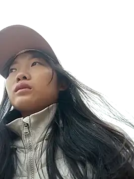 Ananine online show from December 2025 12:52:02 AM