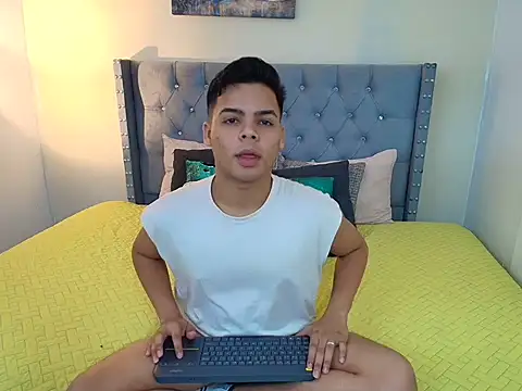 stewart mateo  online show from October 2025 01:58:02 AM