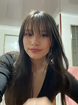 Alisha Olsen  online show from October 2025 06:25:01 AM