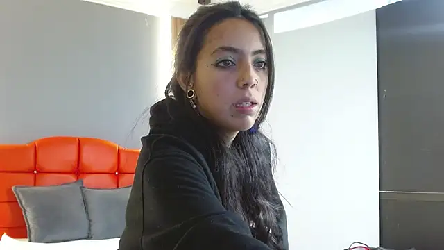 Snapshot of LiaMonroee_ chatting on February 2026 11:59:01 AM LiaMonroee online show from February 2026 11:59:01 AM