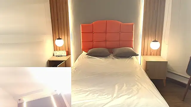 Snapshot of LiaMonroee_ chatting on February 2026 12:15:02 PM LiaMonroee online show from February 2026 12:15:02 PM