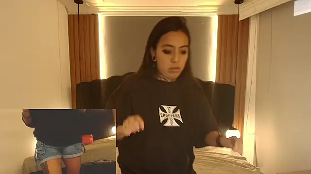 Snapshot of LiaMonroee_ chatting on February 2026 12:04:02 PM LiaMonroee online show from February 2026 12:04:02 PM