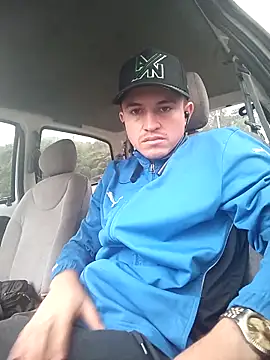 Loquendo2201 online show from November 2025 11:43:02 AM