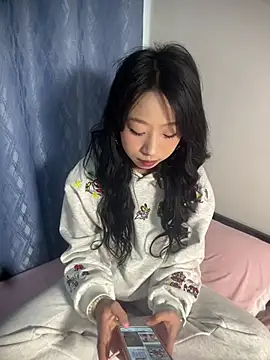 jingjing005 online show from February 2026 06:45:02 AM